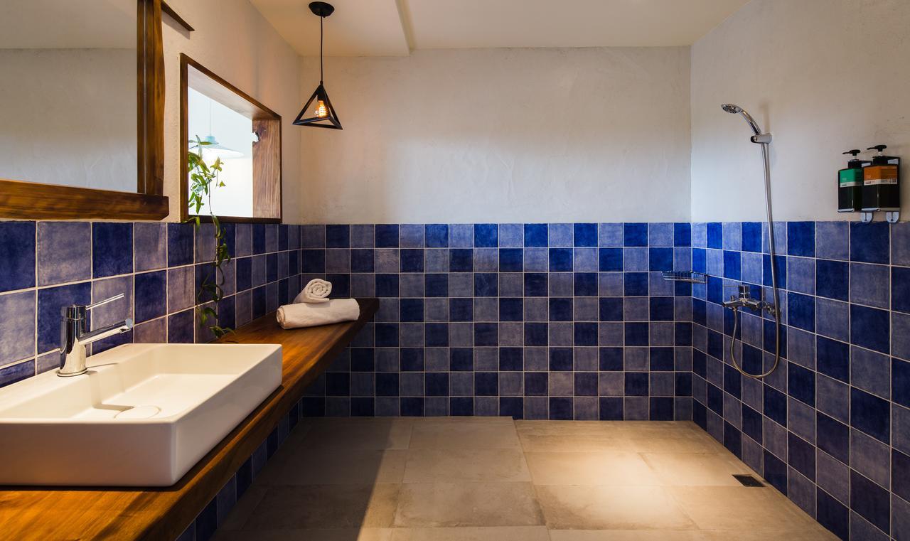Haku Beach Days Inn Nam Loan Ngoại thất bức ảnh