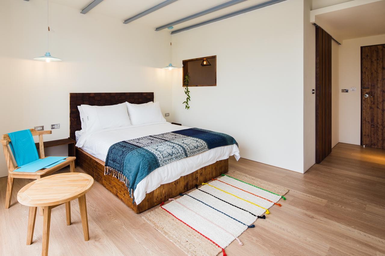 Haku Beach Days Inn Nam Loan Ngoại thất bức ảnh